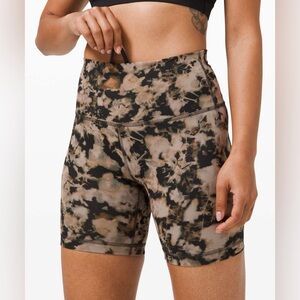 Lululemon Wunder Train High-Rise Short 6"